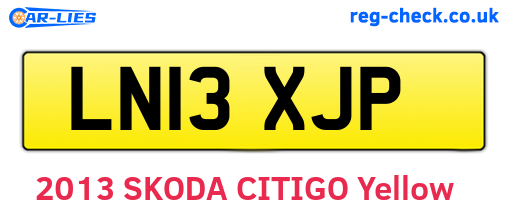 LN13XJP are the vehicle registration plates.