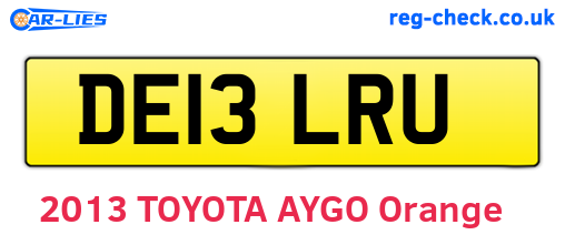 DE13LRU are the vehicle registration plates.