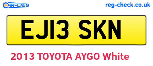 EJ13SKN are the vehicle registration plates.