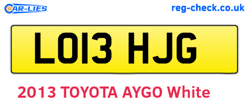 LO13HJG are the vehicle registration plates.