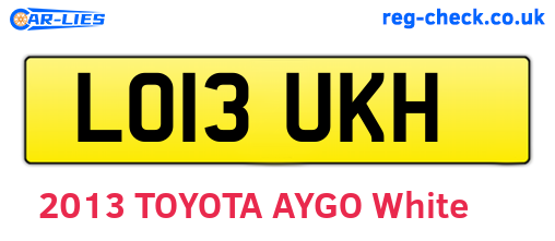 LO13UKH are the vehicle registration plates.