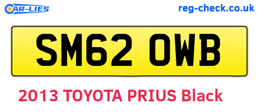 SM62OWB are the vehicle registration plates.