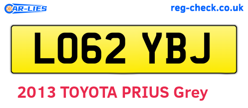LO62YBJ are the vehicle registration plates.