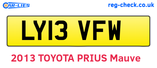 LY13VFW are the vehicle registration plates.
