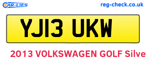 YJ13UKW are the vehicle registration plates.