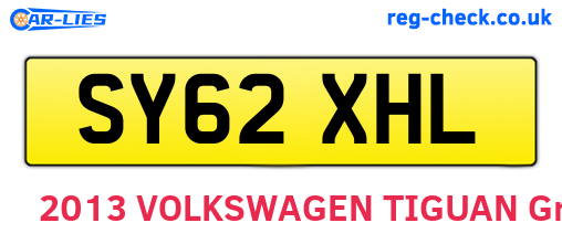 SY62XHL are the vehicle registration plates.