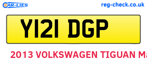Y121DGP are the vehicle registration plates.