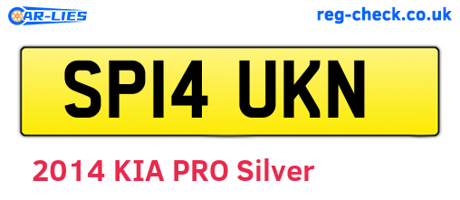 SP14UKN are the vehicle registration plates.