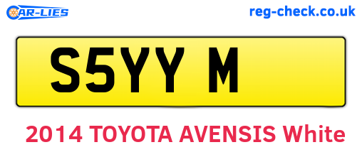 S5YYM are the vehicle registration plates.