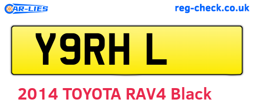Y9RHL are the vehicle registration plates.