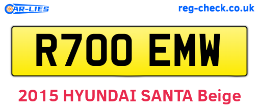 R700EMW are the vehicle registration plates.