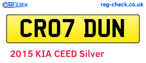 CR07DUN are the vehicle registration plates.