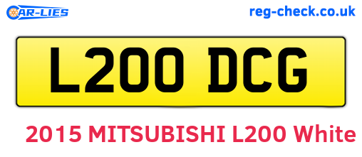 L200DCG are the vehicle registration plates.