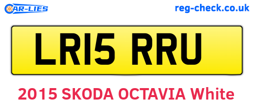 LR15RRU are the vehicle registration plates.