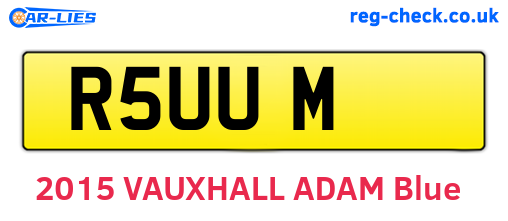R5UUM are the vehicle registration plates.