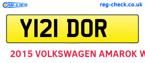 Y121DOR are the vehicle registration plates.