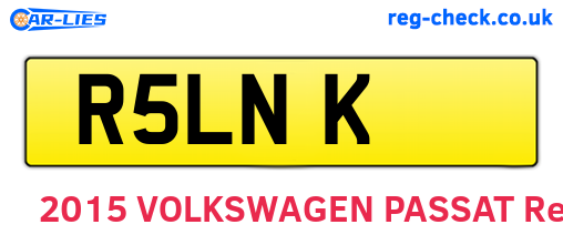 R5LNK are the vehicle registration plates.