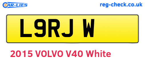 L9RJW are the vehicle registration plates.