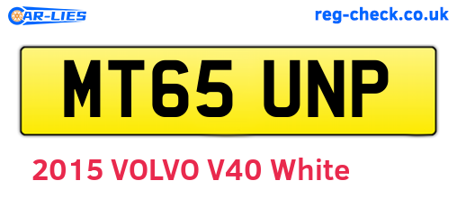 MT65UNP are the vehicle registration plates.