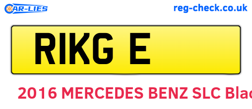 R1KGE are the vehicle registration plates.
