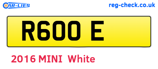 R6OOE are the vehicle registration plates.