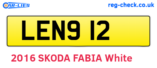 LEN912 are the vehicle registration plates.