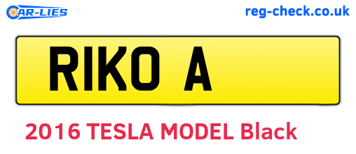 R1KOA are the vehicle registration plates.