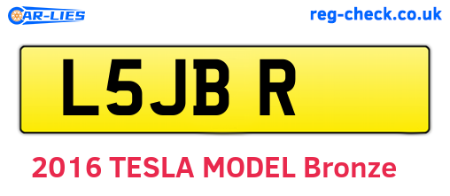L5JBR are the vehicle registration plates.
