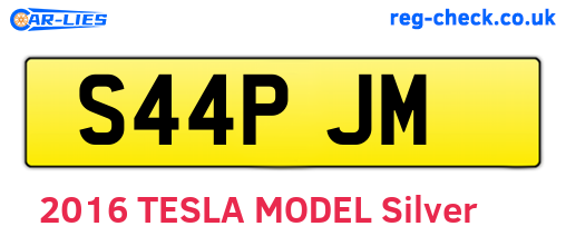 S44PJM are the vehicle registration plates.