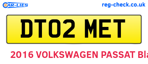 DT02MET are the vehicle registration plates.