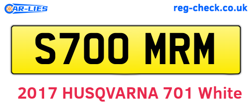 S700MRM are the vehicle registration plates.