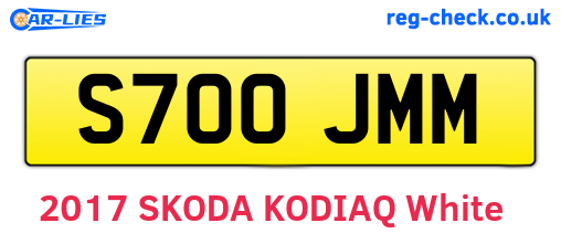 S700JMM are the vehicle registration plates.