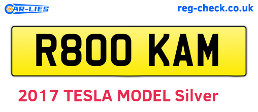 R800KAM are the vehicle registration plates.