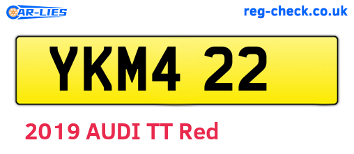 YKM422 are the vehicle registration plates.