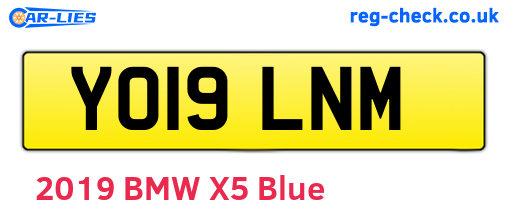YO19LNM are the vehicle registration plates.
