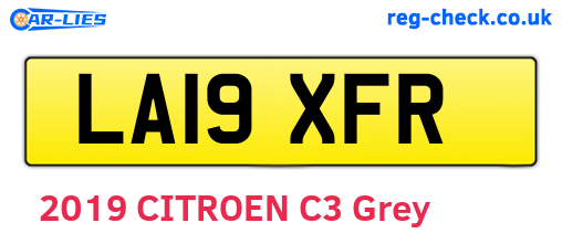 LA19XFR are the vehicle registration plates.