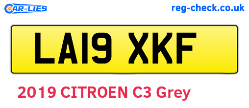 LA19XKF are the vehicle registration plates.