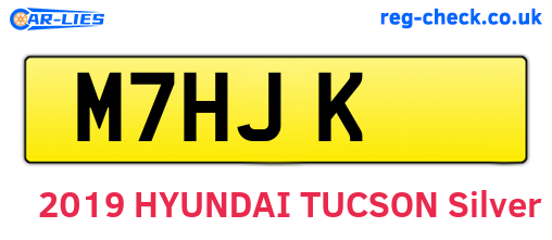 M7HJK are the vehicle registration plates.