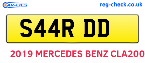 S44RDD are the vehicle registration plates.