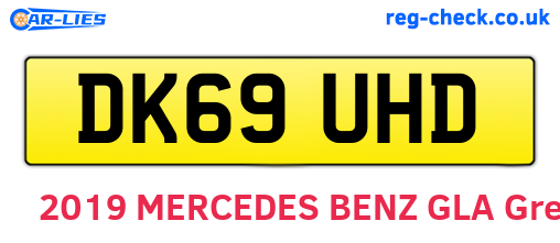 DK69UHD are the vehicle registration plates.