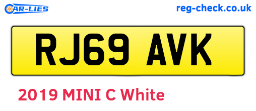 RJ69AVK are the vehicle registration plates.