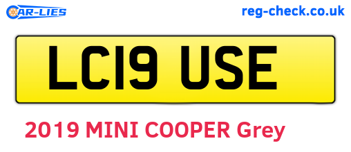 LC19USE are the vehicle registration plates.