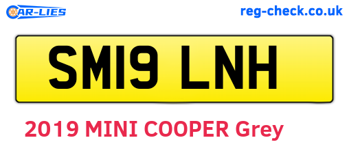 SM19LNH are the vehicle registration plates.