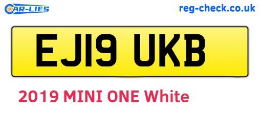 EJ19UKB are the vehicle registration plates.