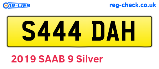 S444DAH are the vehicle registration plates.