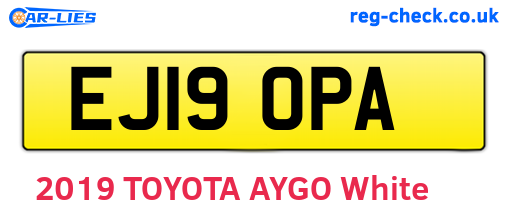 EJ19OPA are the vehicle registration plates.