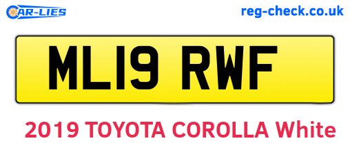 ML19RWF are the vehicle registration plates.