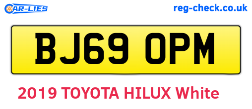 BJ69OPM are the vehicle registration plates.