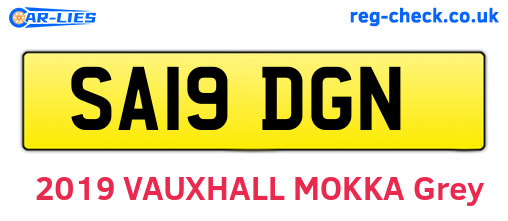 SA19DGN are the vehicle registration plates.