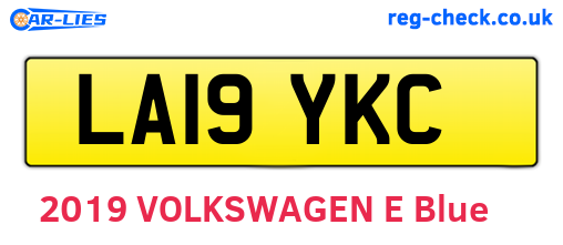 LA19YKC are the vehicle registration plates.